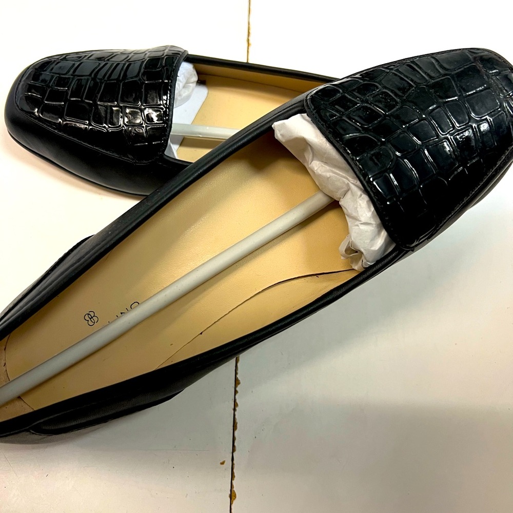 Black Bandolino Flats
